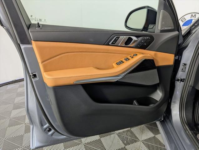 new 2026 BMW X7 car, priced at $97,475