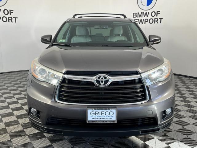 used 2015 Toyota Highlander car, priced at $17,995