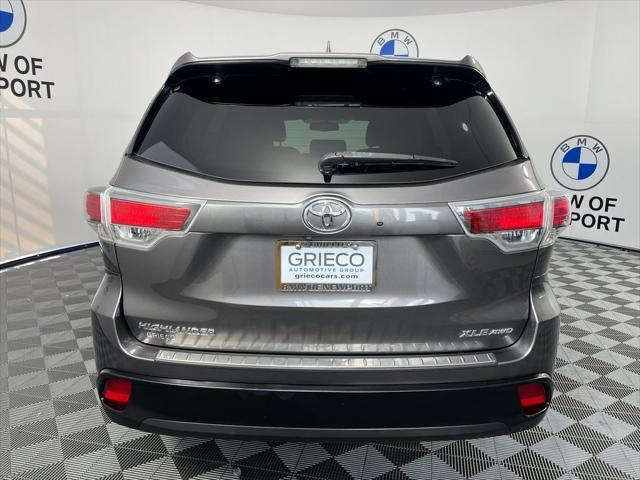 used 2015 Toyota Highlander car, priced at $17,995