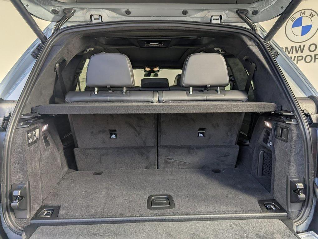 new 2026 BMW X7 car, priced at $99,175