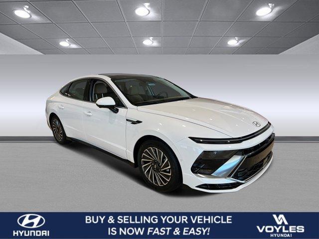 new 2025 Hyundai Sonata Hybrid car, priced at $36,490