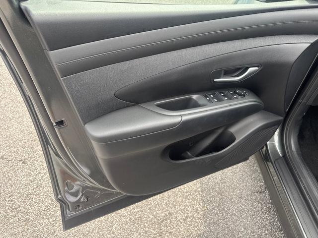 new 2025 Hyundai TUCSON Hybrid car, priced at $35,515