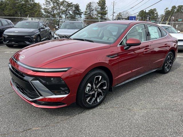 new 2024 Hyundai Sonata car, priced at $27,731