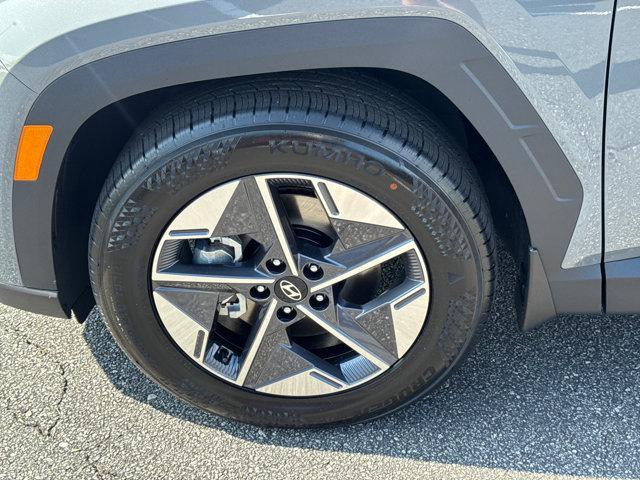 new 2025 Hyundai Tucson car, priced at $31,875