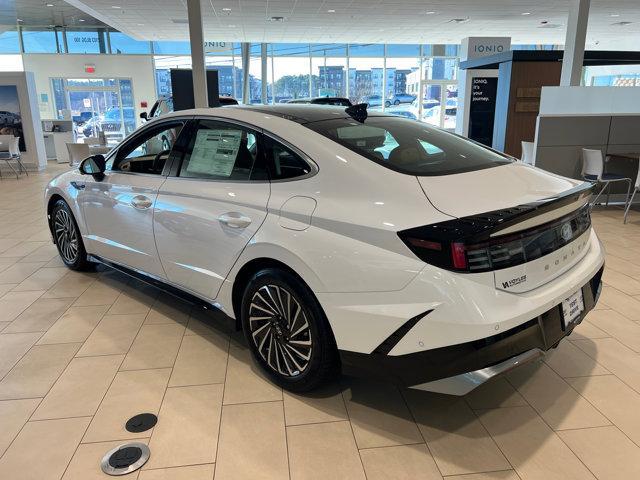 new 2025 Hyundai Sonata Hybrid car, priced at $38,461