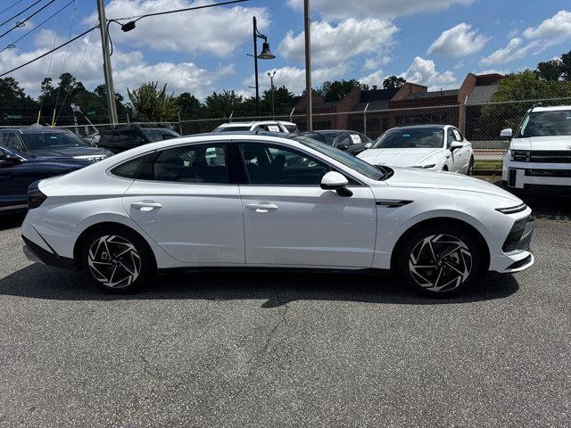 new 2025 Hyundai Sonata car, priced at $30,185