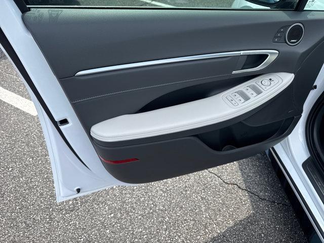 new 2025 Hyundai Sonata Hybrid car, priced at $39,141