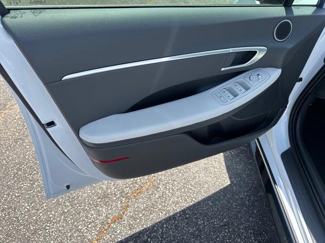 new 2025 Hyundai Sonata car, priced at $29,733