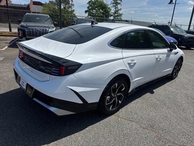 new 2025 Hyundai Sonata car, priced at $29,733