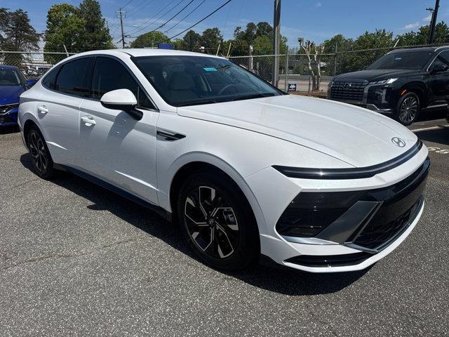 new 2025 Hyundai Sonata car, priced at $29,733