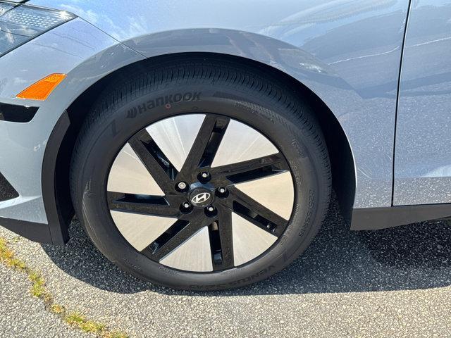 new 2025 Hyundai IONIQ 6 car, priced at $36,468