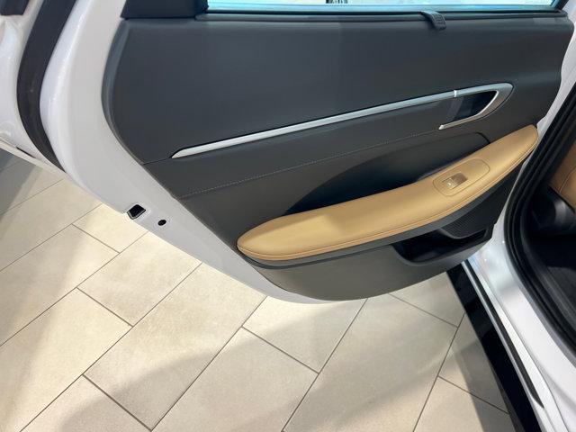new 2025 Hyundai Sonata Hybrid car, priced at $36,490
