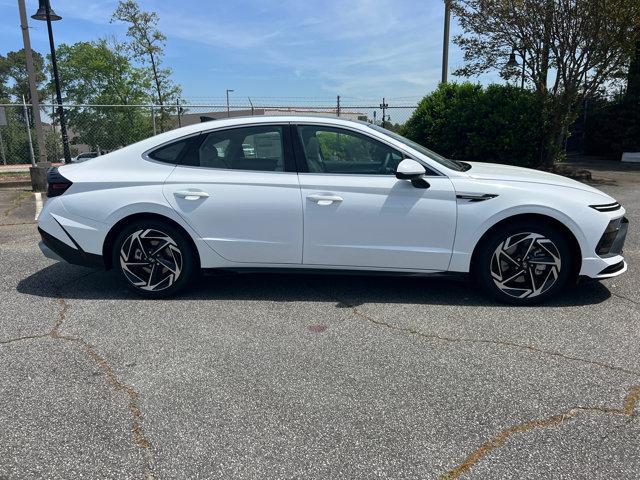 new 2024 Hyundai Sonata car, priced at $29,420