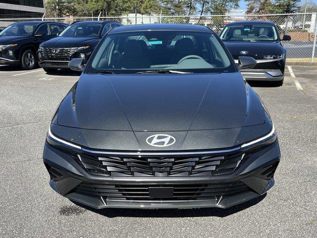 new 2024 Hyundai Elantra car, priced at $23,332