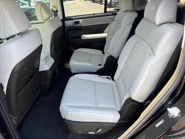 new 2025 Hyundai SANTA FE HEV car, priced at $46,250