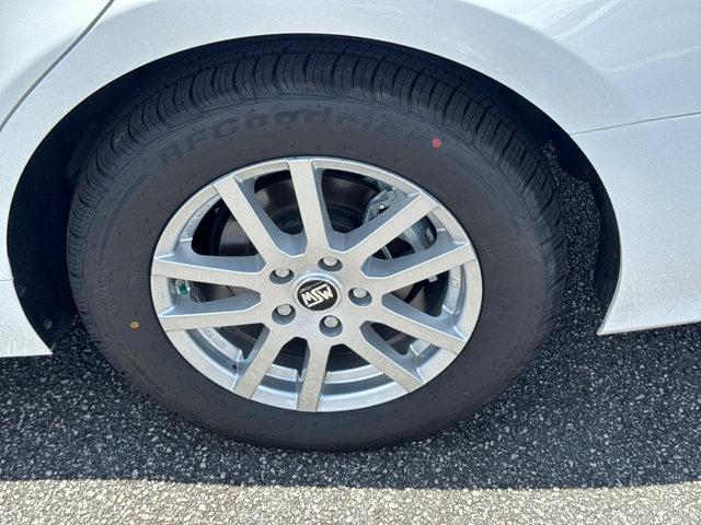 used 2020 Toyota Camry Hybrid car, priced at $20,571