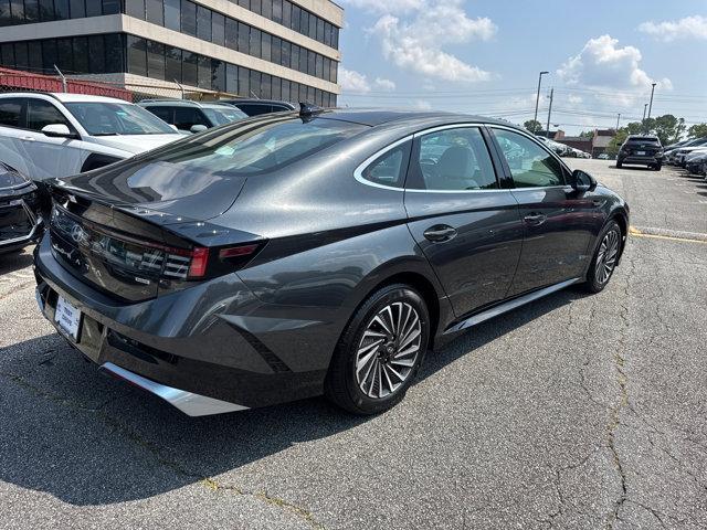 new 2025 Hyundai Sonata Hybrid car, priced at $35,980