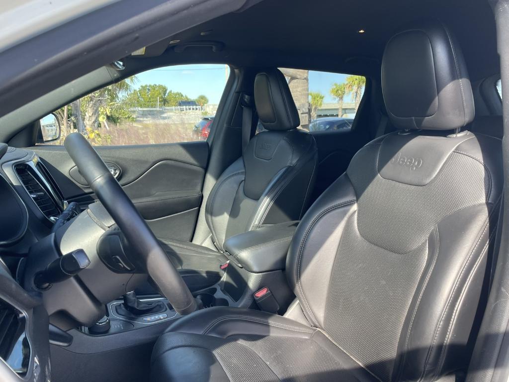 used 2019 Jeep Cherokee car, priced at $13,988