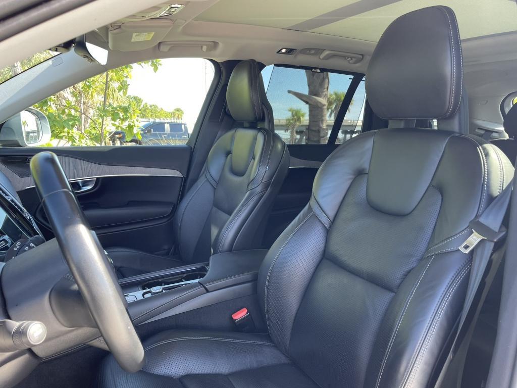 used 2022 Volvo XC90 Recharge Plug-In Hybrid car, priced at $35,988