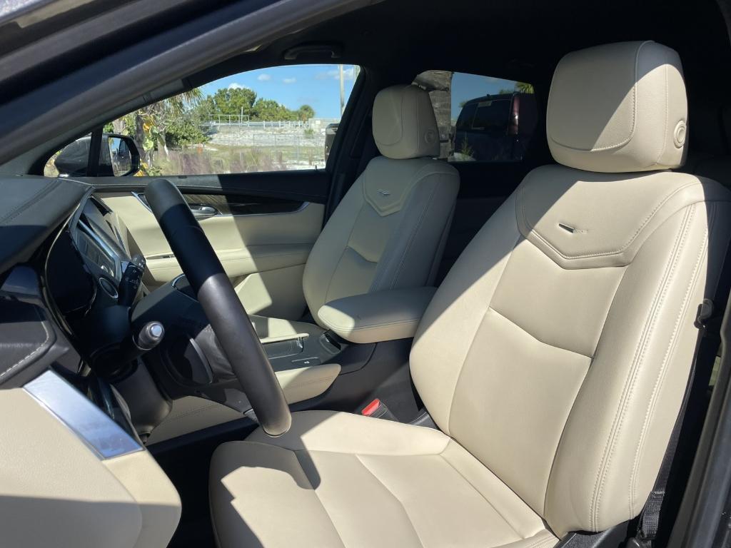 used 2019 Cadillac XT5 car, priced at $16,788