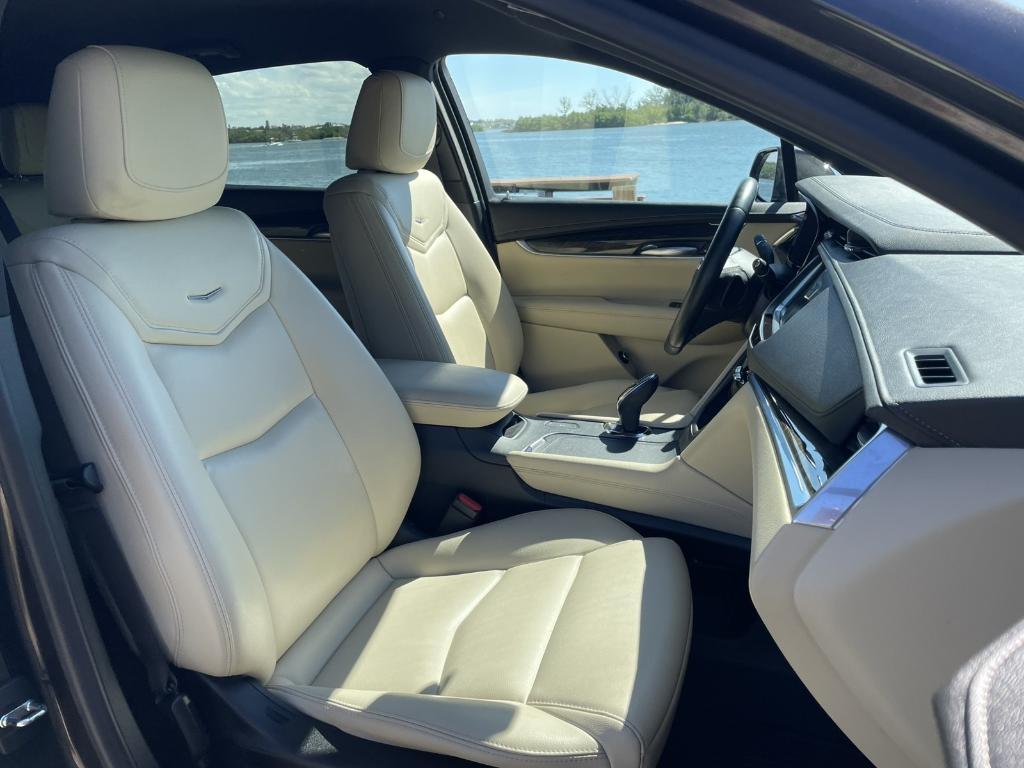 used 2019 Cadillac XT5 car, priced at $16,788