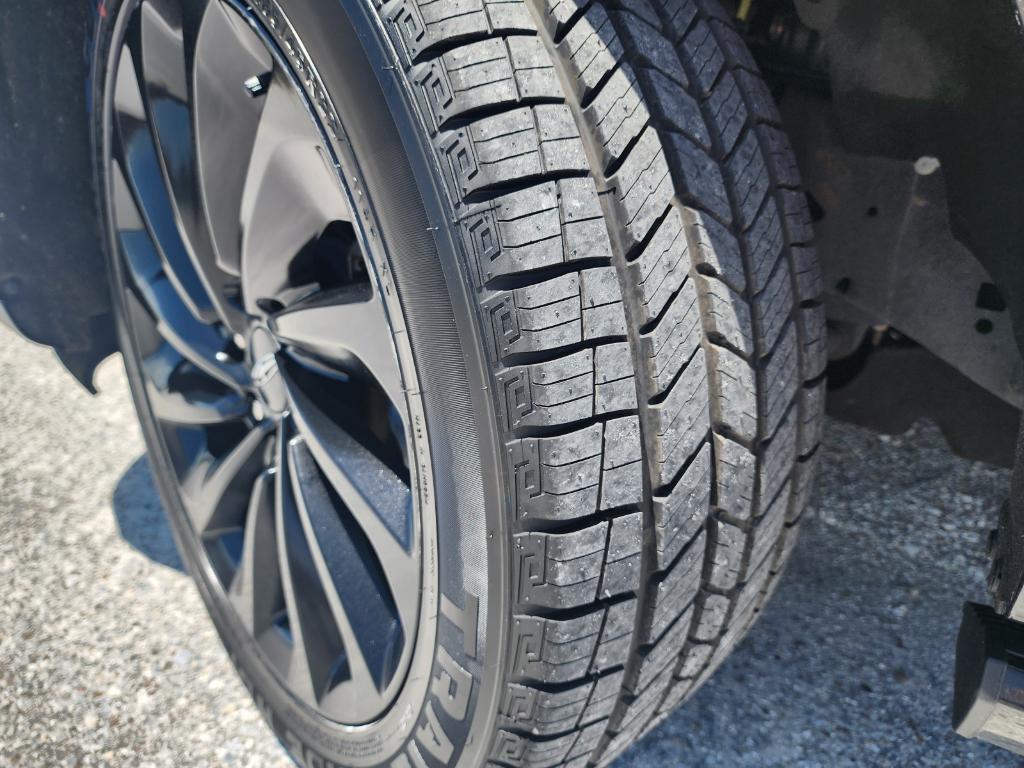 used 2021 Lincoln Navigator L car, priced at $41,988