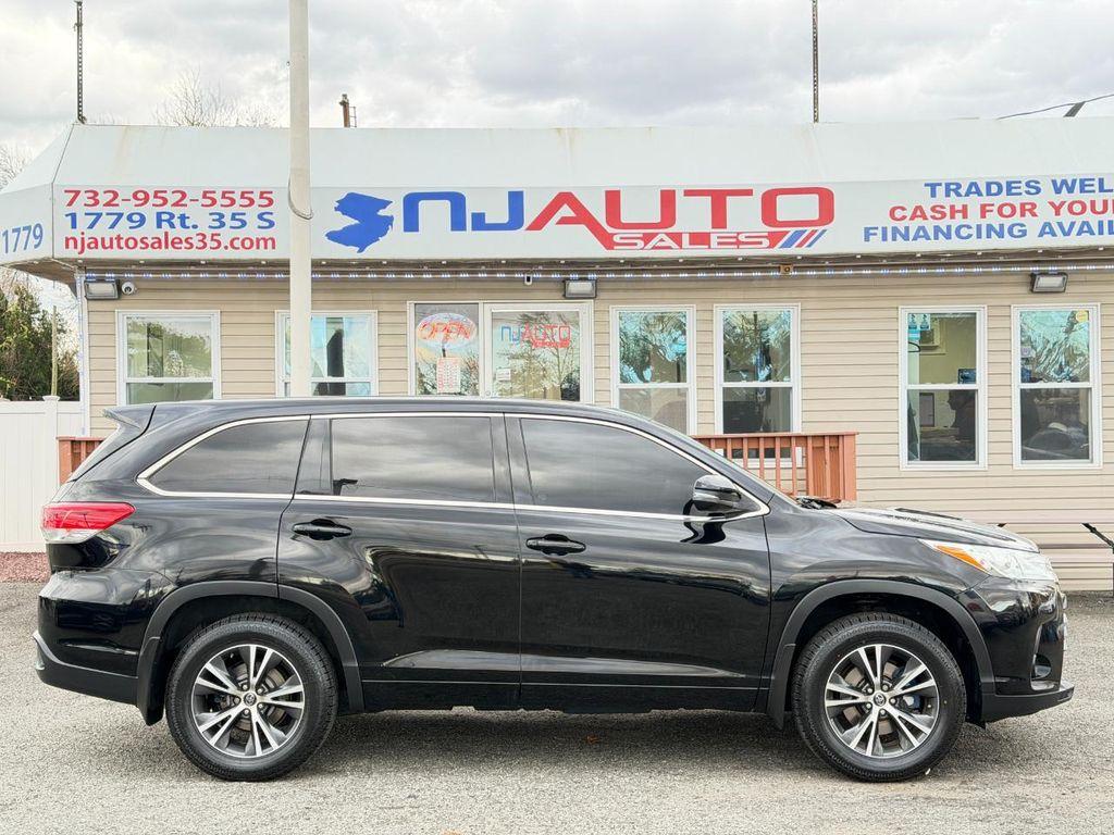 used 2018 Toyota Highlander car, priced at $17,995