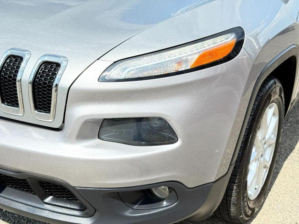 used 2017 Jeep Cherokee car, priced at $10,495