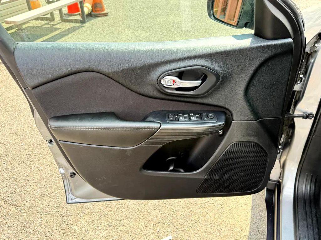 used 2017 Jeep Cherokee car, priced at $10,495