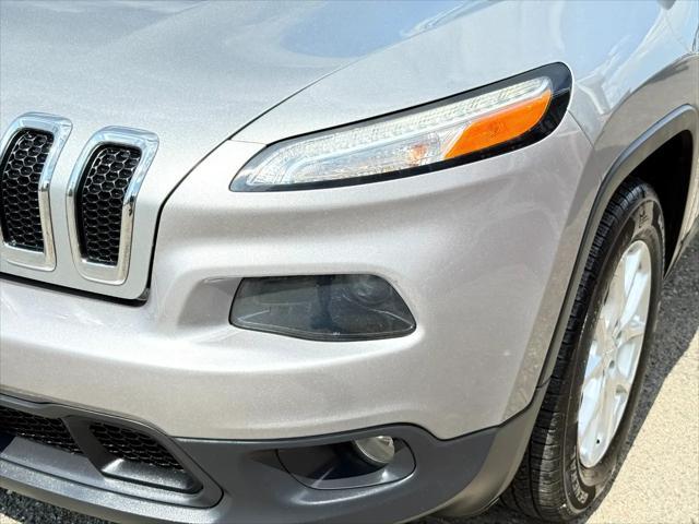 used 2017 Jeep Cherokee car, priced at $10,995