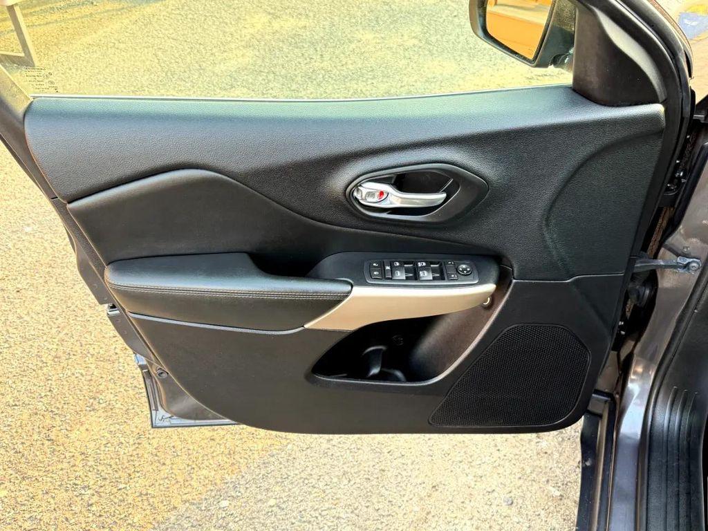 used 2016 Jeep Cherokee car, priced at $10,649