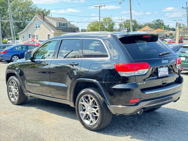 used 2018 Jeep Grand Cherokee car, priced at $17,995