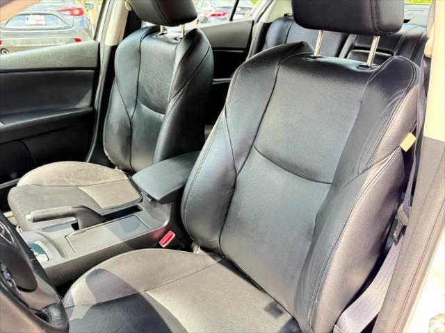 used 2013 Mazda Mazda3 car, priced at $9,295