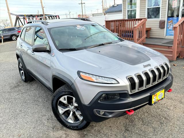 used 2014 Jeep Cherokee car, priced at $15,495