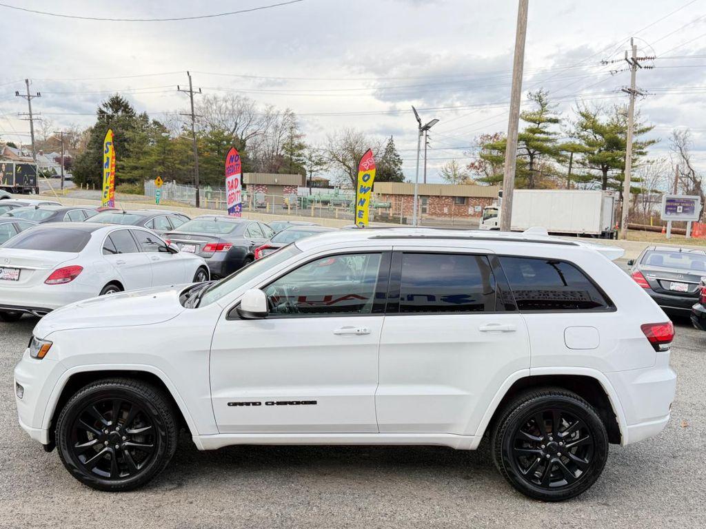 used 2017 Jeep Grand Cherokee car, priced at $14,495