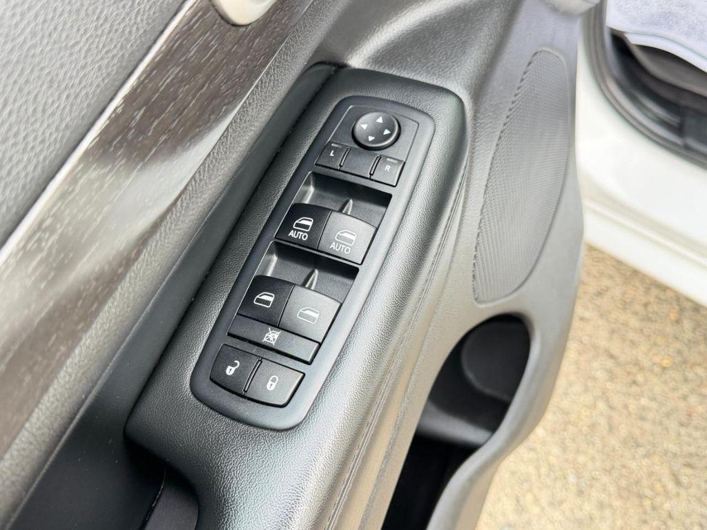 used 2017 Jeep Grand Cherokee car, priced at $14,495