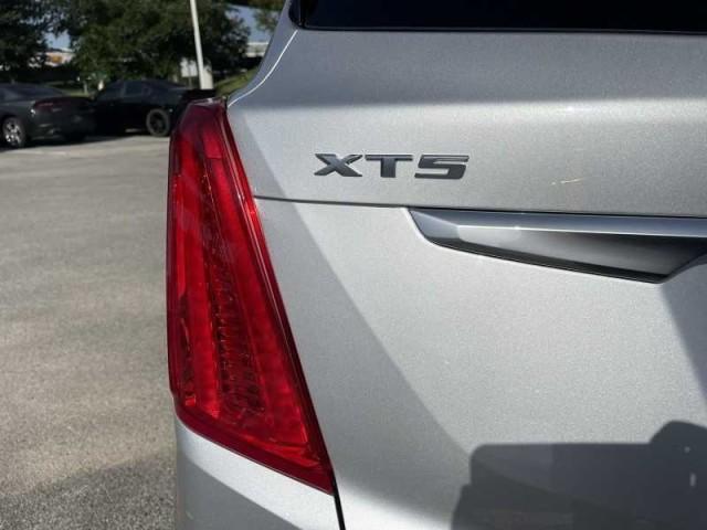 used 2019 Cadillac XT5 car, priced at $18,999