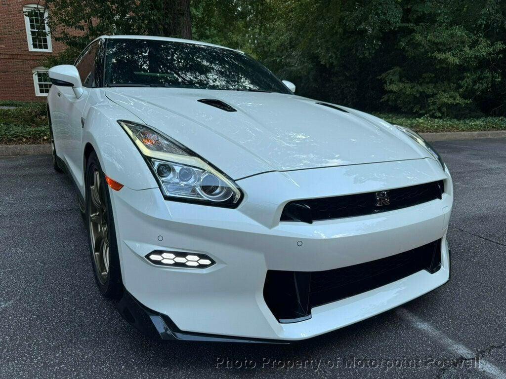 used 2024 Nissan GT-R car