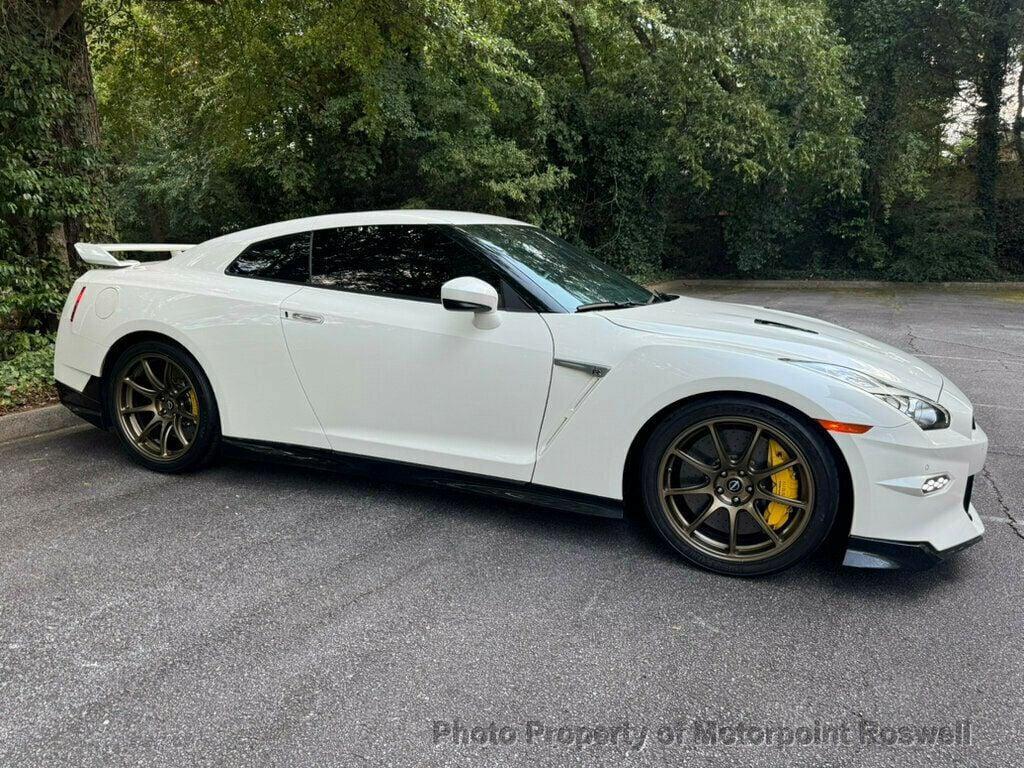 used 2024 Nissan GT-R car