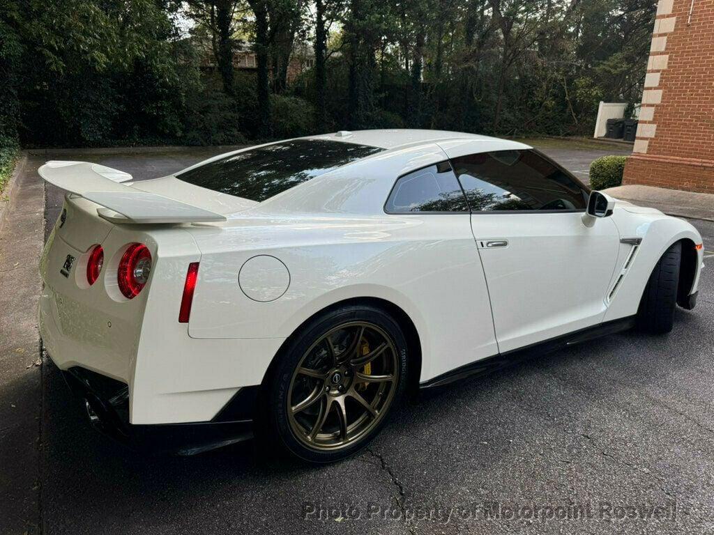 used 2024 Nissan GT-R car
