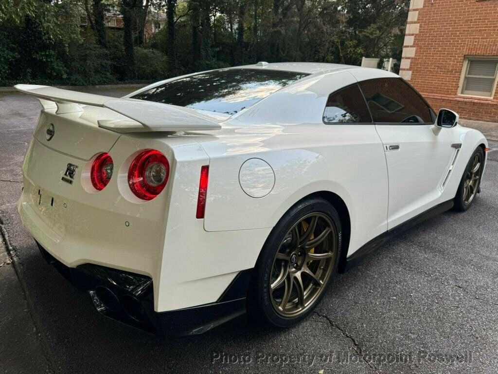 used 2024 Nissan GT-R car