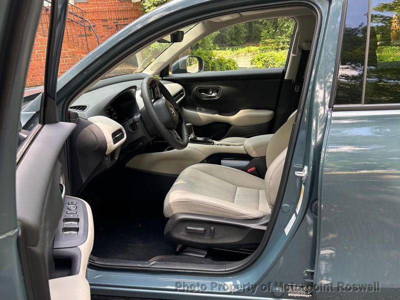 used 2025 Honda HR-V car, priced at $31,999