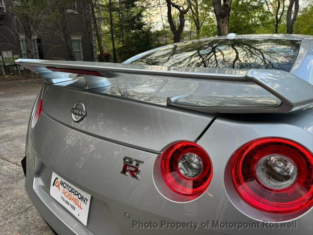used 2024 Nissan GT-R car
