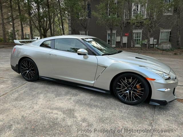 used 2024 Nissan GT-R car