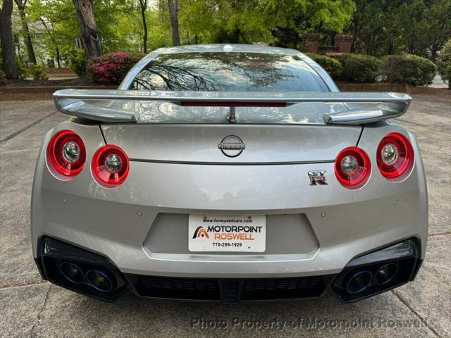 used 2024 Nissan GT-R car