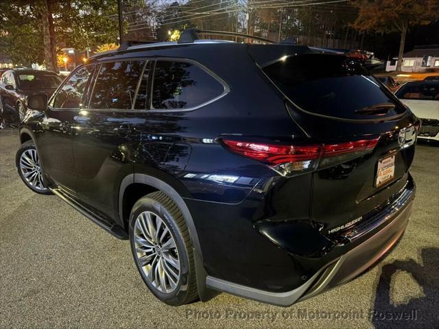 used 2021 Toyota Highlander car, priced at $32,999