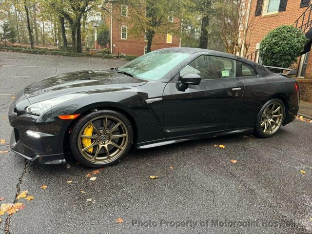 used 2024 Nissan GT-R car