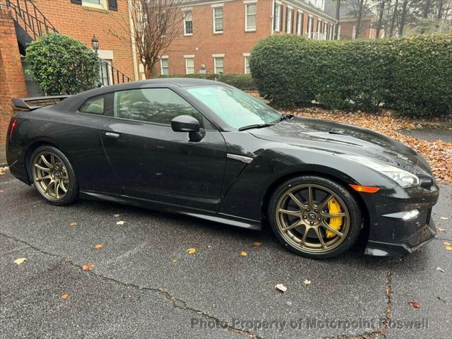 used 2024 Nissan GT-R car