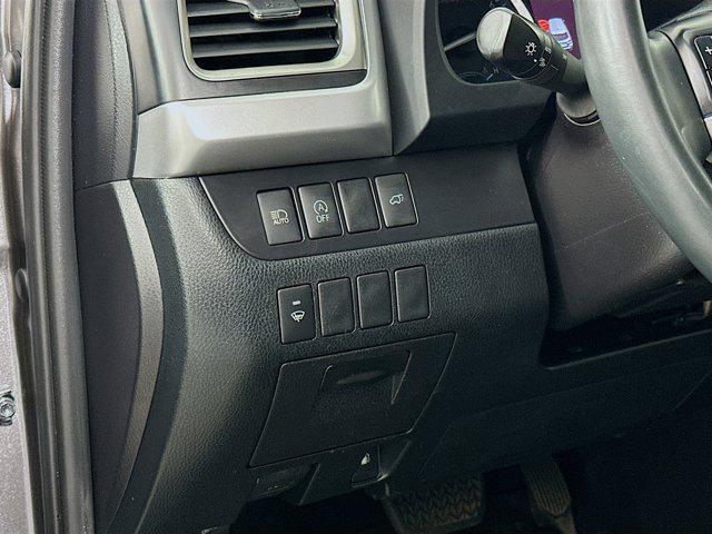 used 2019 Toyota Highlander car, priced at $28,497