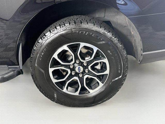used 2024 Ford Expedition car, priced at $45,297